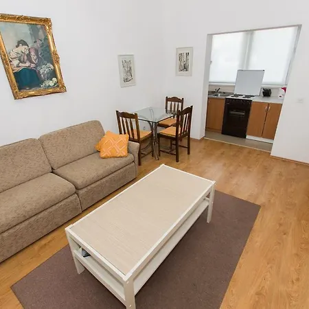 Apartamento Apartments Ella Makarska